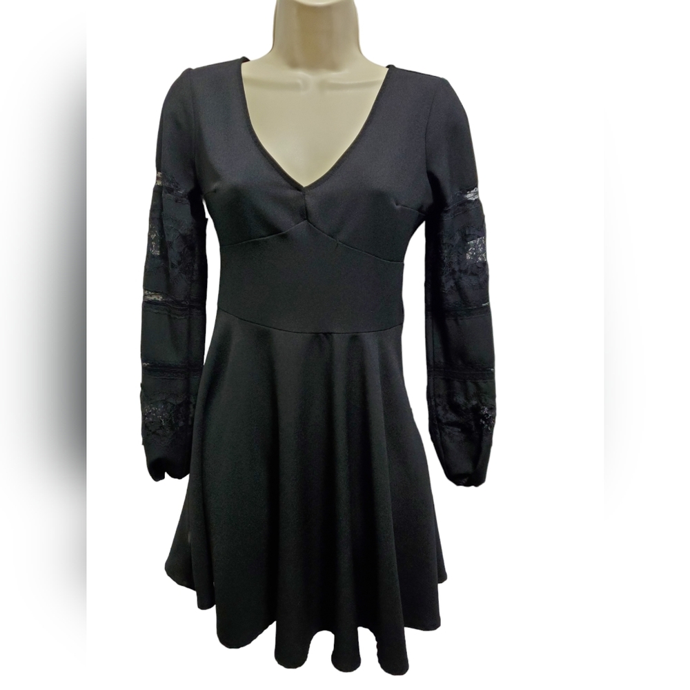 Abercrombie and Fitch Dress Women Black Fit & Flare Style Sz XS Bishop sleeve